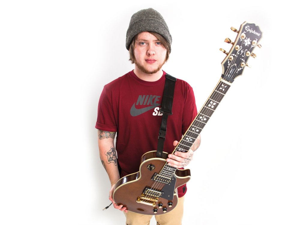 Гитарист bmth