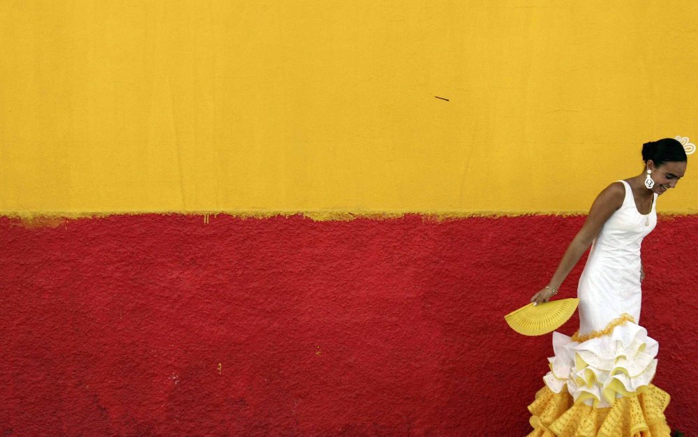 Фон испанские мотивы