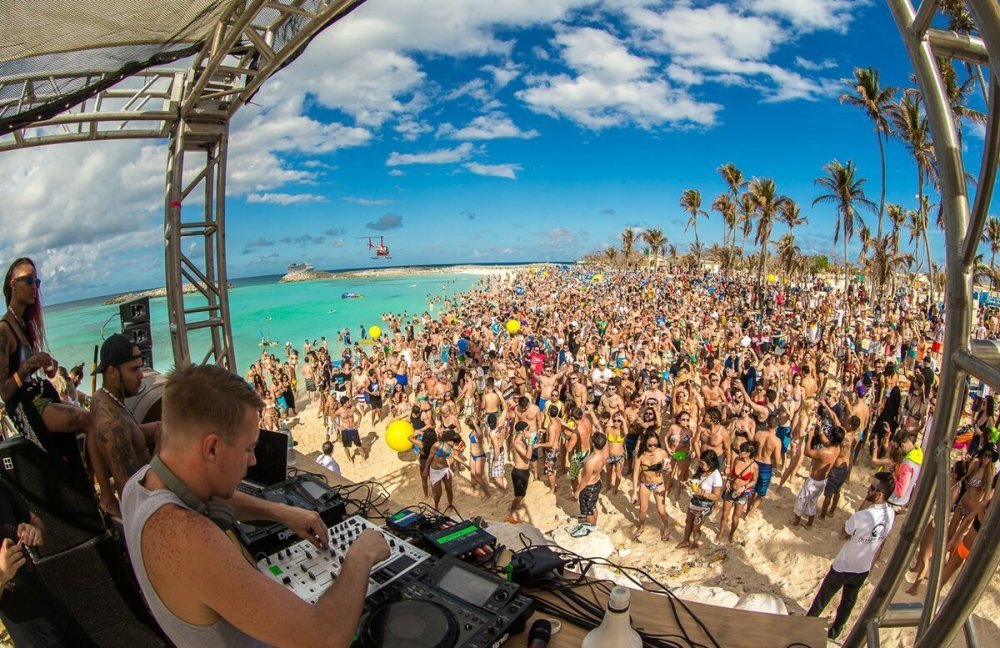 Ибица тусовки