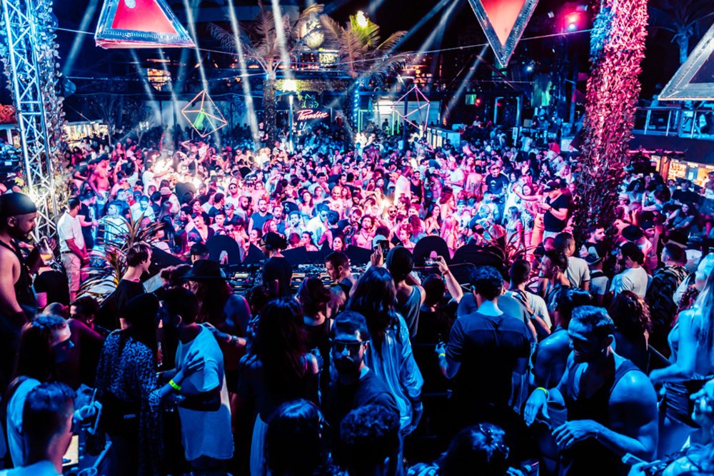 Пляжная дискотека