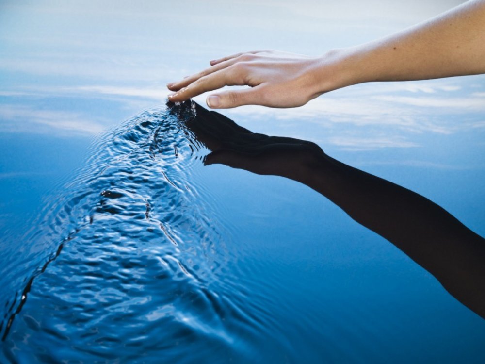 Вода в ладонях