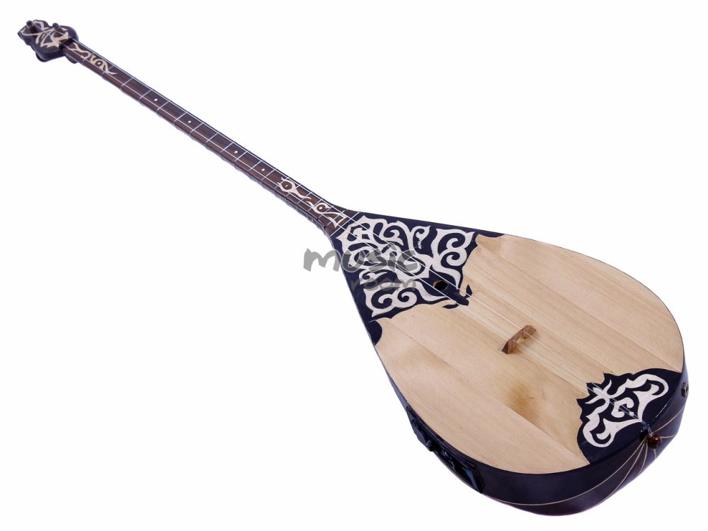 Казахский народный инструмент домбра