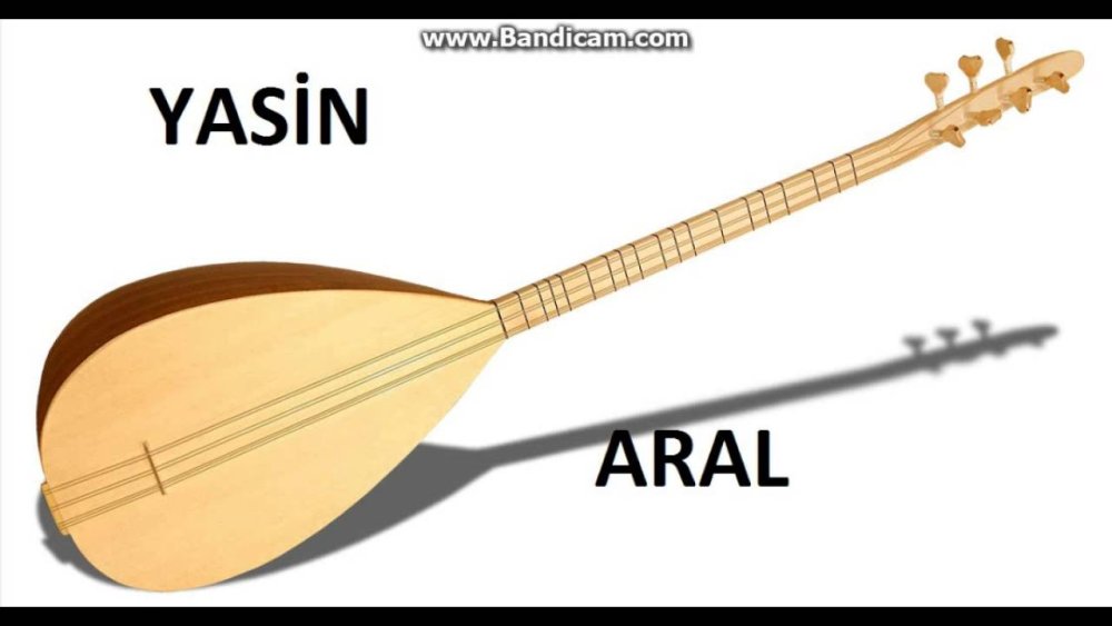 Классическая домбра на белом фоне