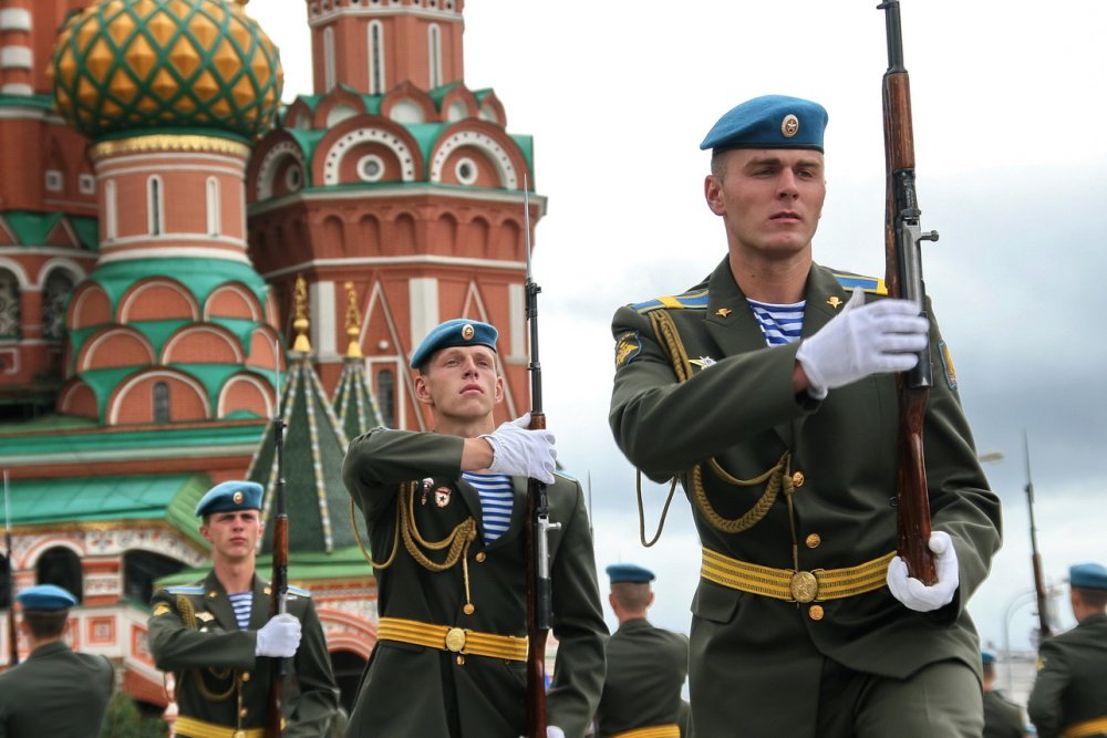 Инаугурация Путина Кремлевский полк