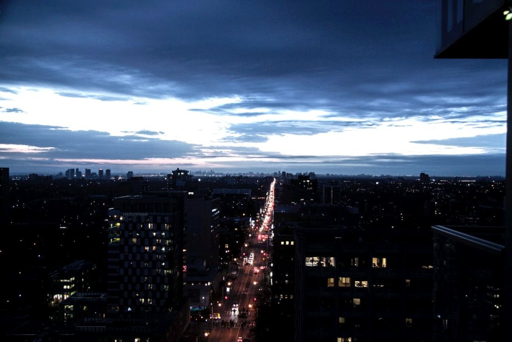 Крыша небоскрёба без людей