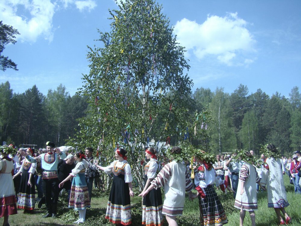 Троица праздник хоровод