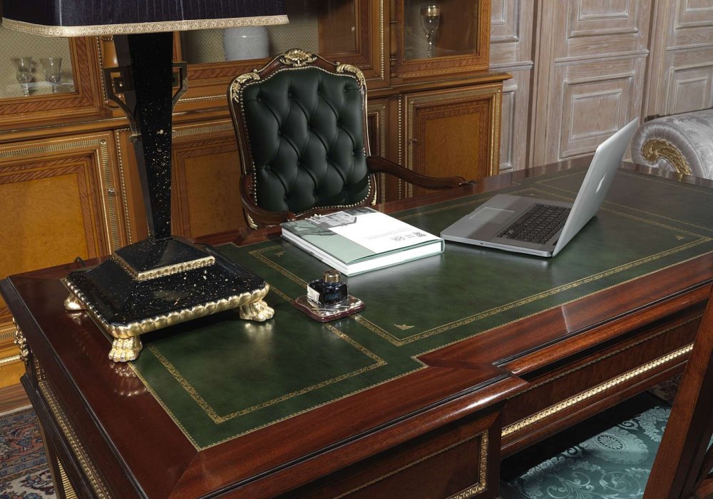 Кабинет директора школы аниме