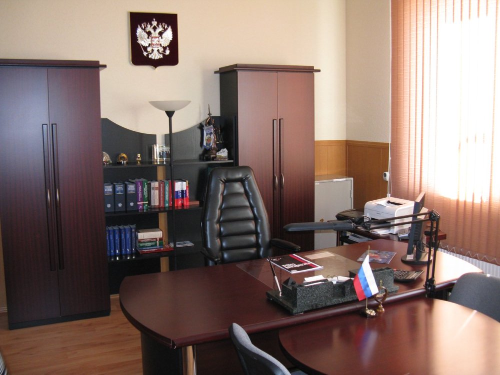 Стены в кабинете руководителя