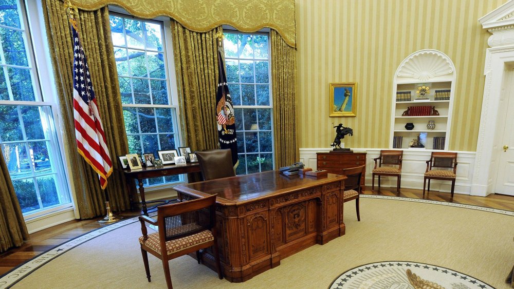 Кабинет мафиози