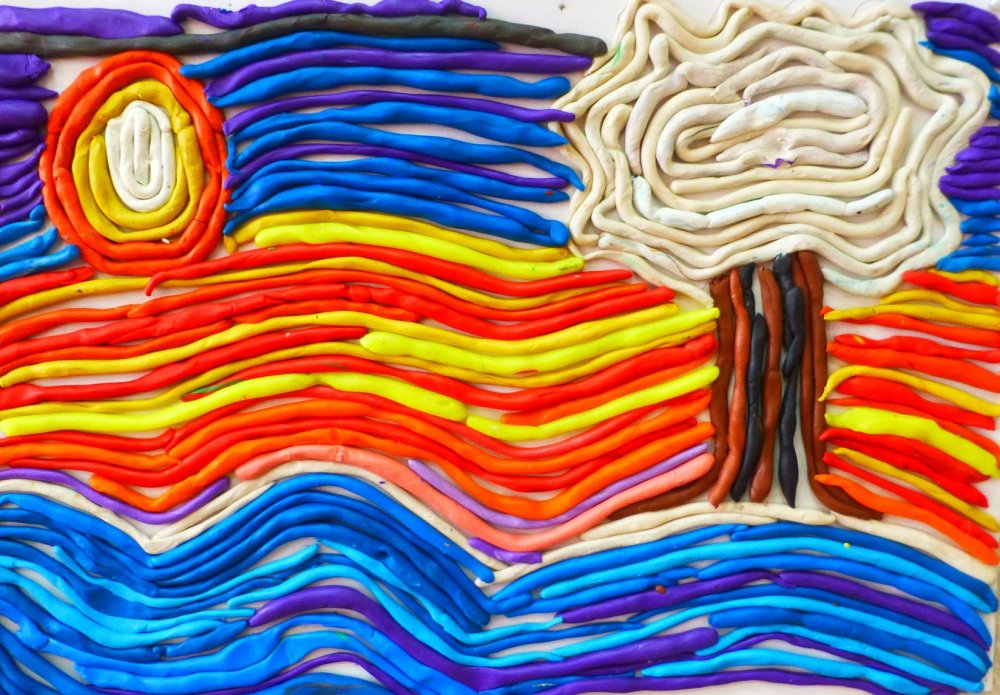 Панно из пластилиновых жгутиков