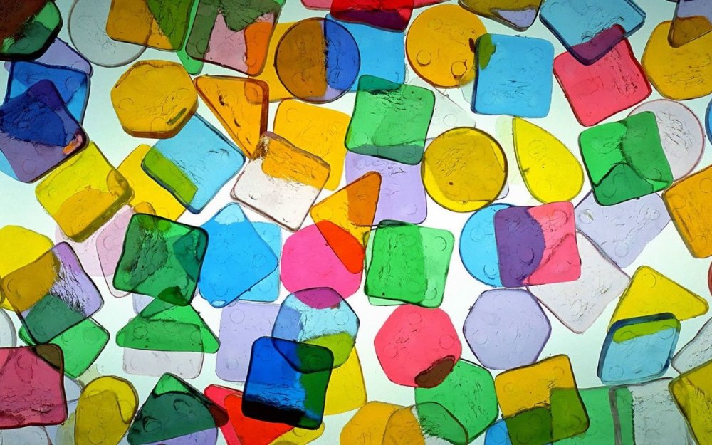 Цветные стеклышки