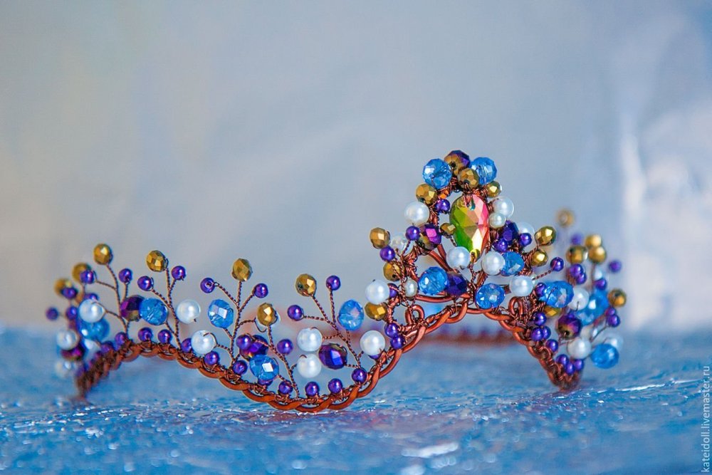 Корона бусинки