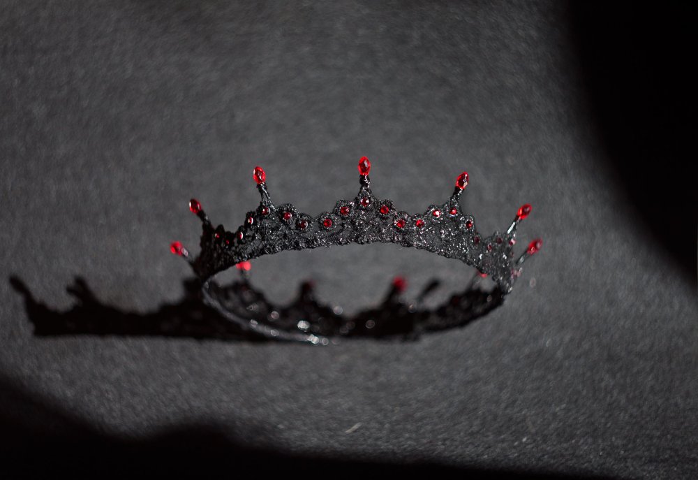 Корона стразами сваровский