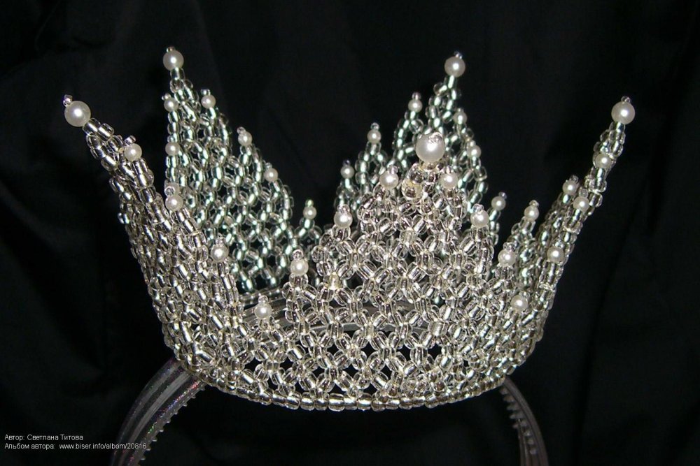 Корона из бисера