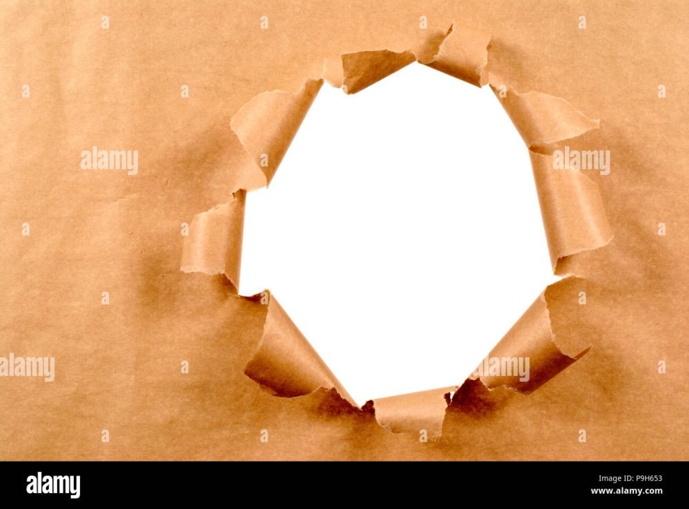 Рваная дыра в бумаге