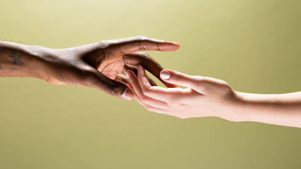 Микеланджело Сотворение Адама