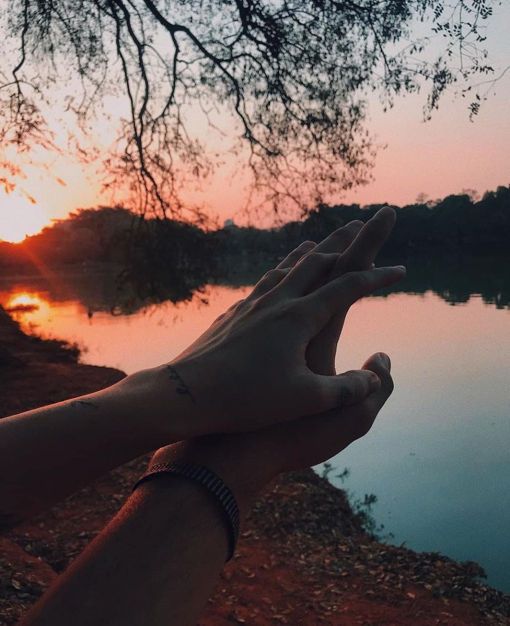 Рука в руке аниме