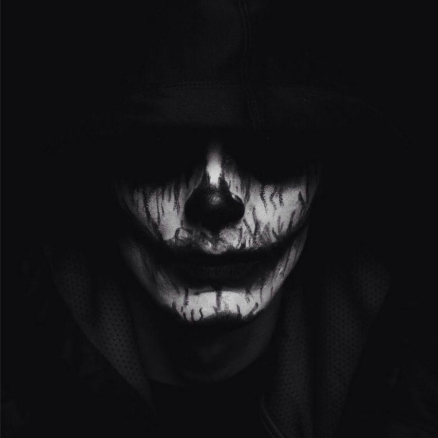 Страшное лицо из Темноты