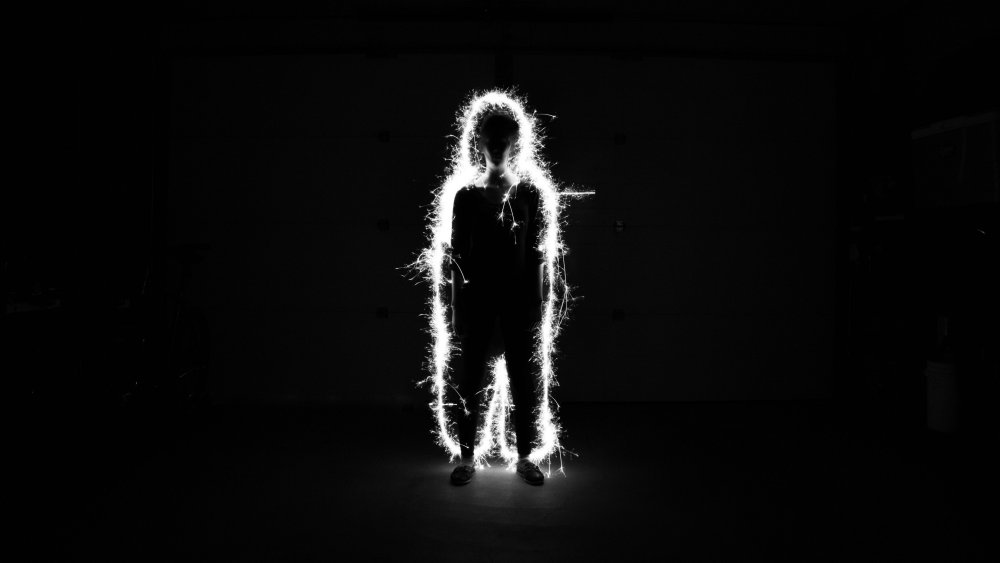 Темный человек в маске