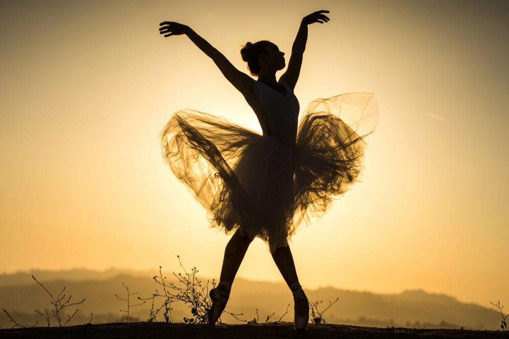 Танцы девушек