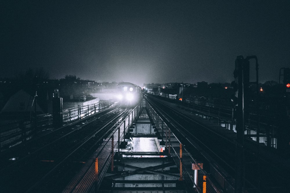 Железная дорога ночью