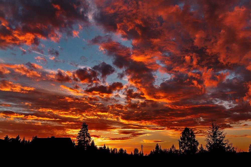 Красный закат облака