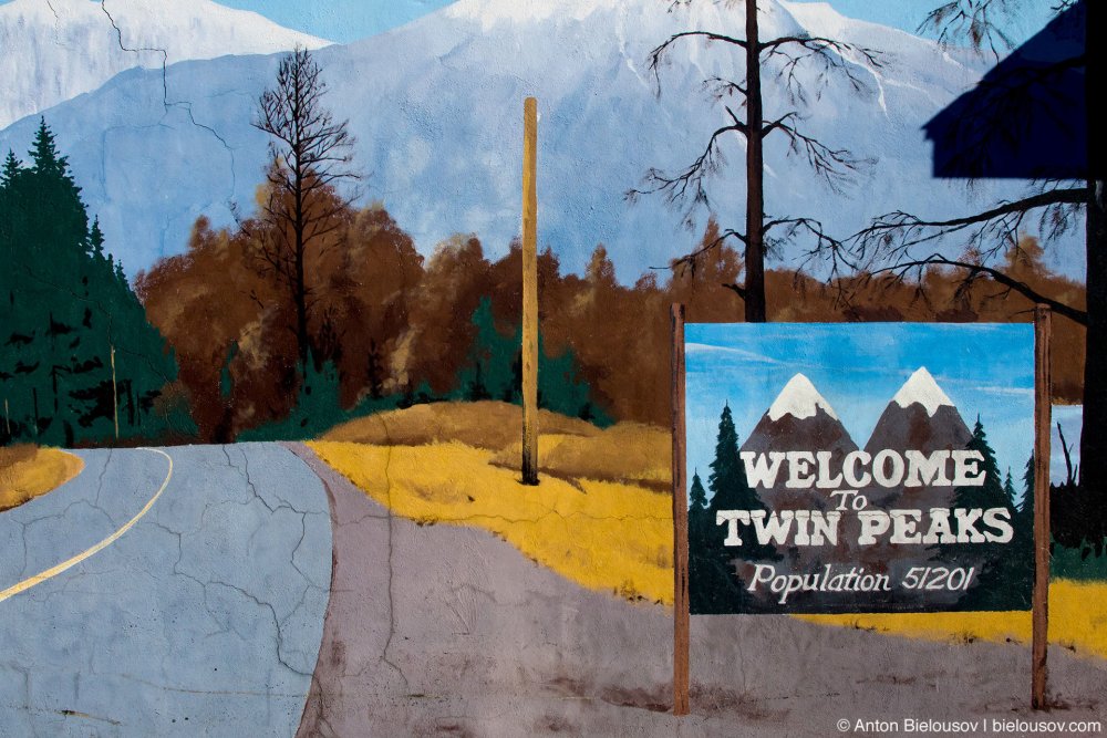 Welcome to Twin Peaks Постер