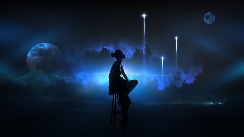 Силуэт на фоне ночного неба