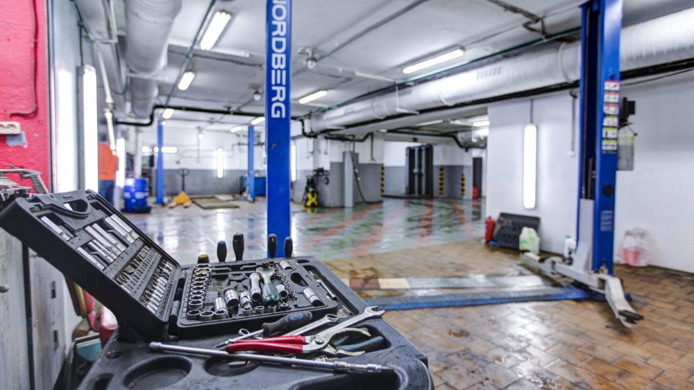 Профессиональная автомастерская