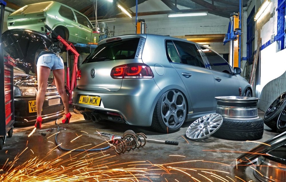 Автомобиль в автосервисе