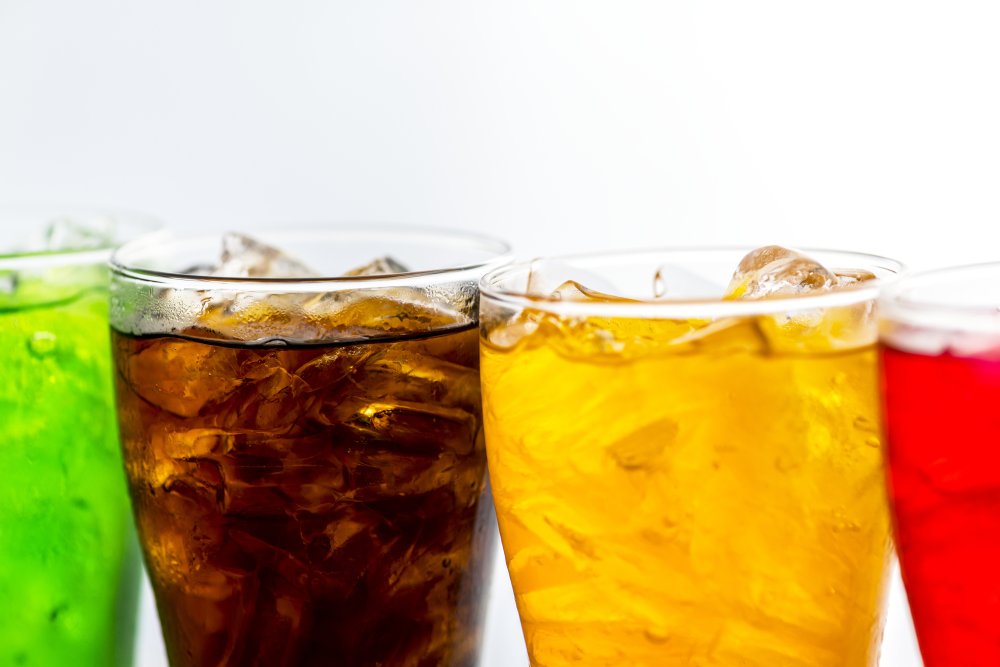 Прохладительные напитки газированные