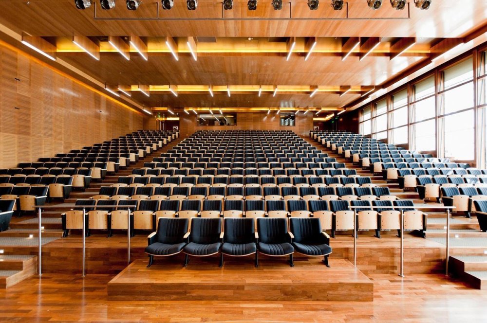 Студенческая аудитория амфитеатр