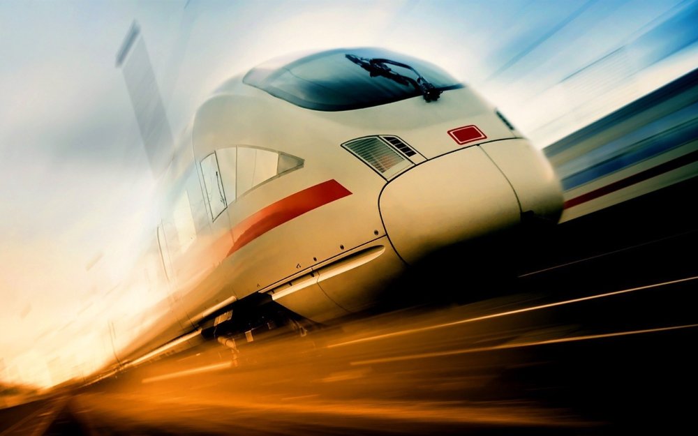 Современный скоростной поезд