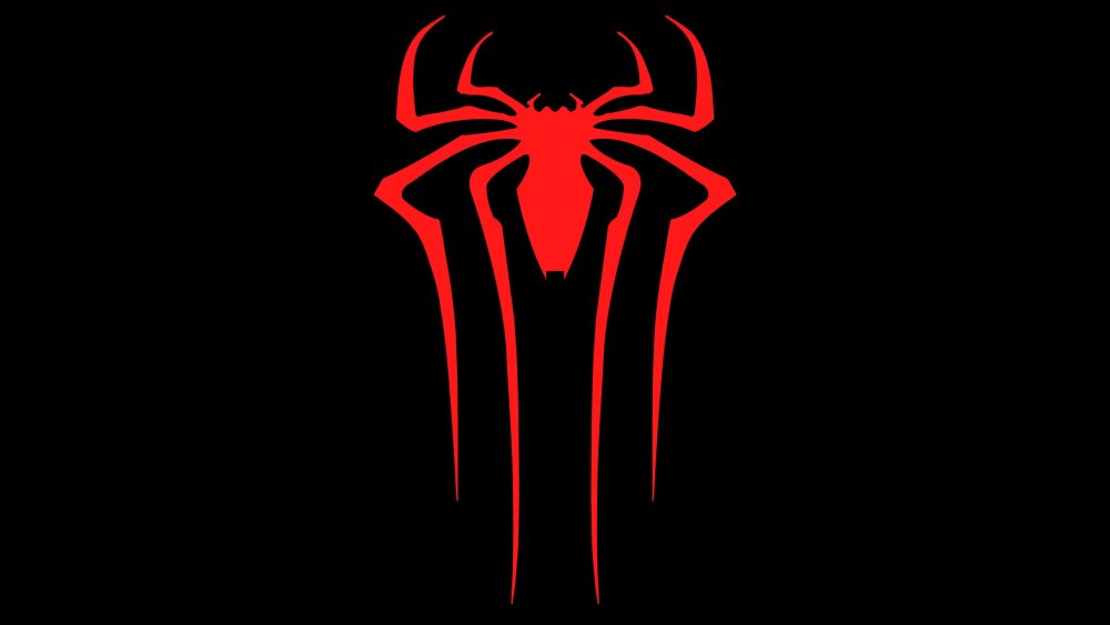 Паук на черном фоне