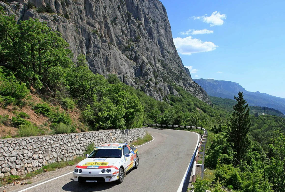 Самая красивая дорога в Крыму