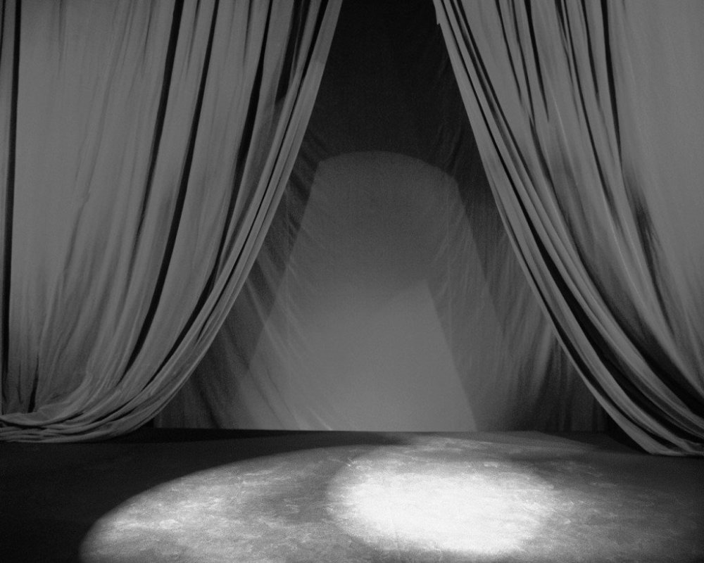 Театральные кулисы