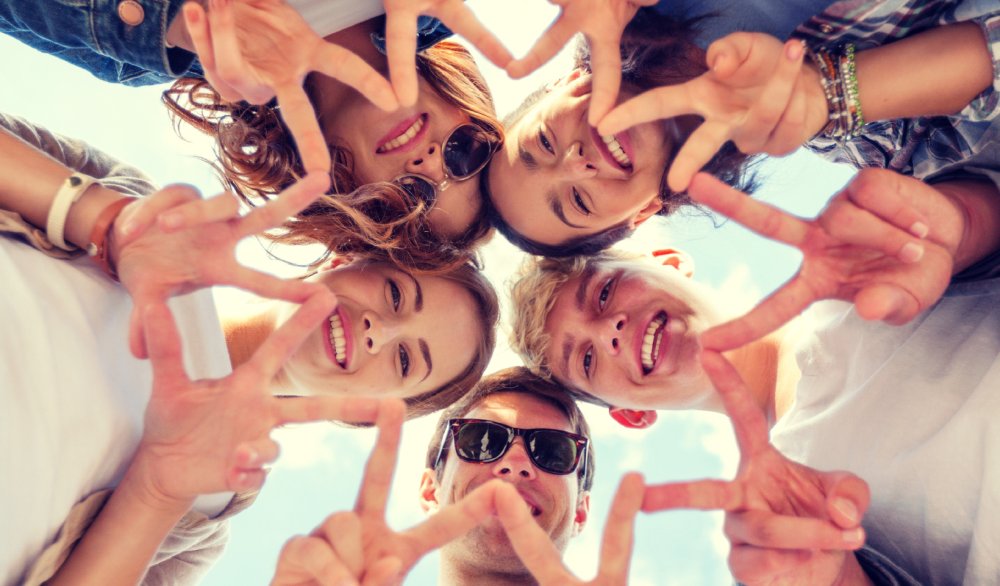 Школьники выпускной