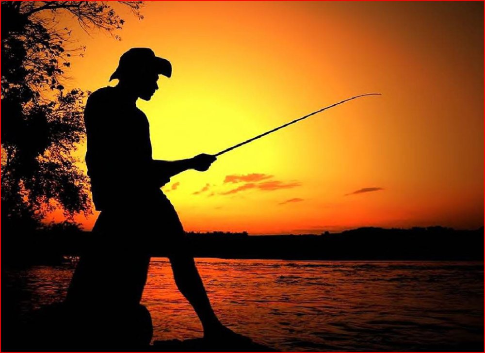 Рыбак с удочкой закат