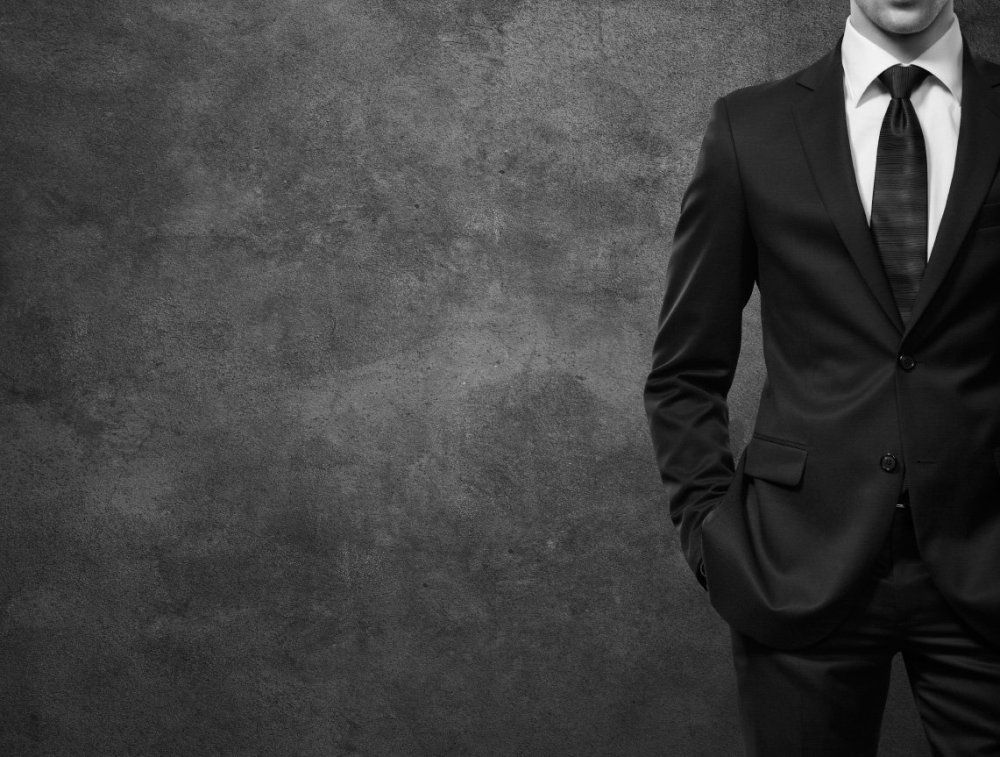 Пиджак с галстуком