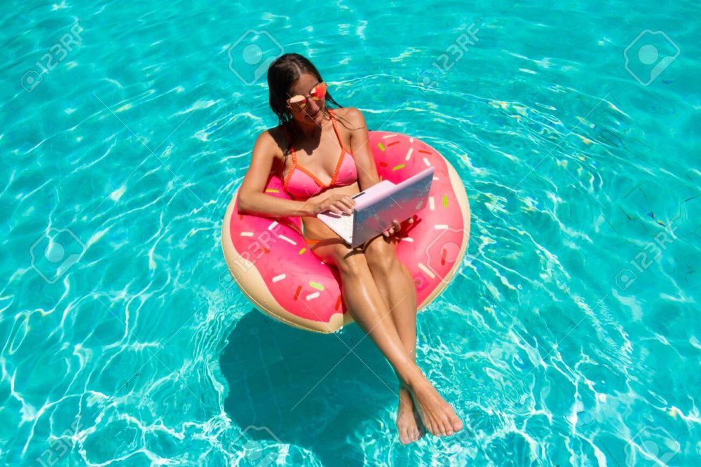 Круг для плавания «перламутр», от 9 лет, цвета микс, 59251np Intex