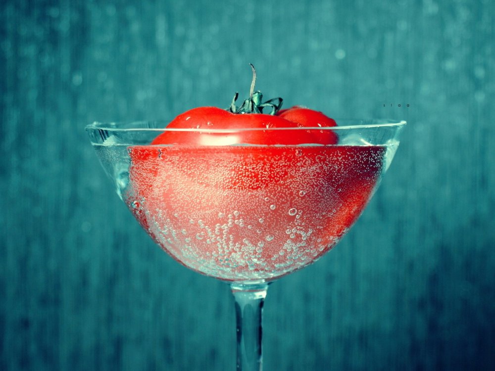 Помидоры в воде