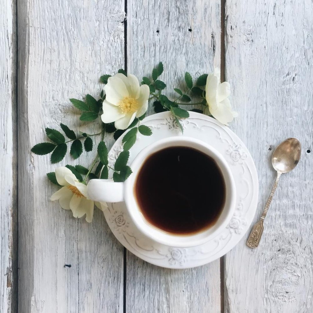 Ванна с розовым чаем