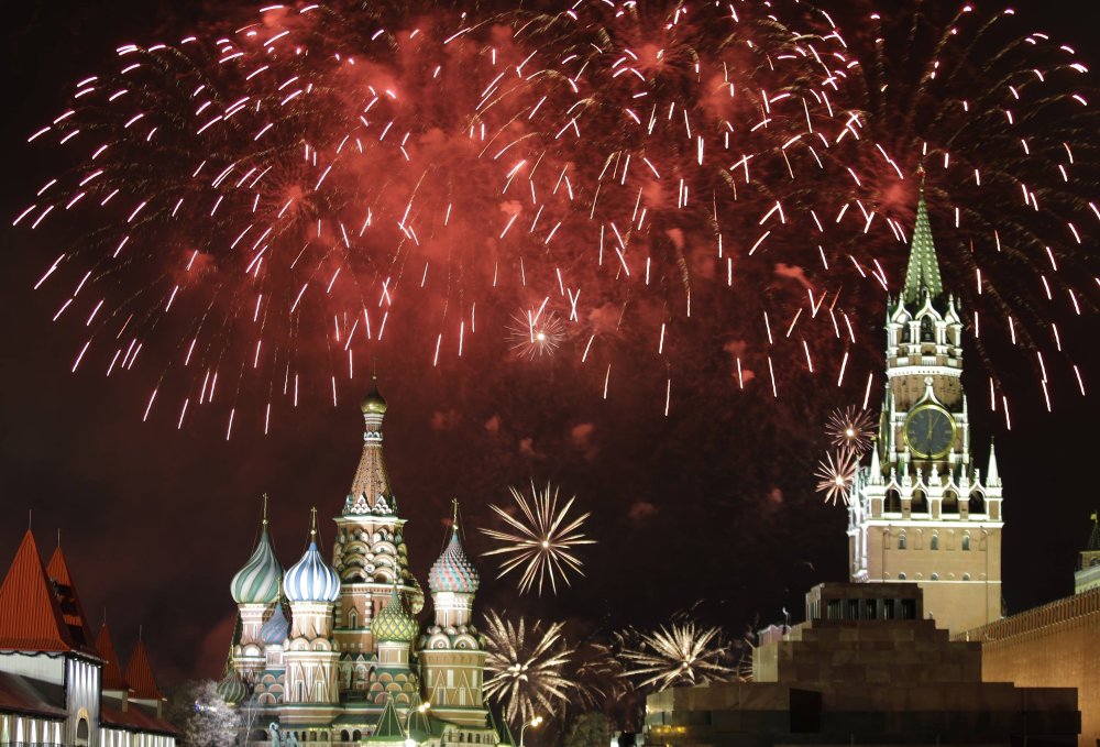 Московский кремль салют
