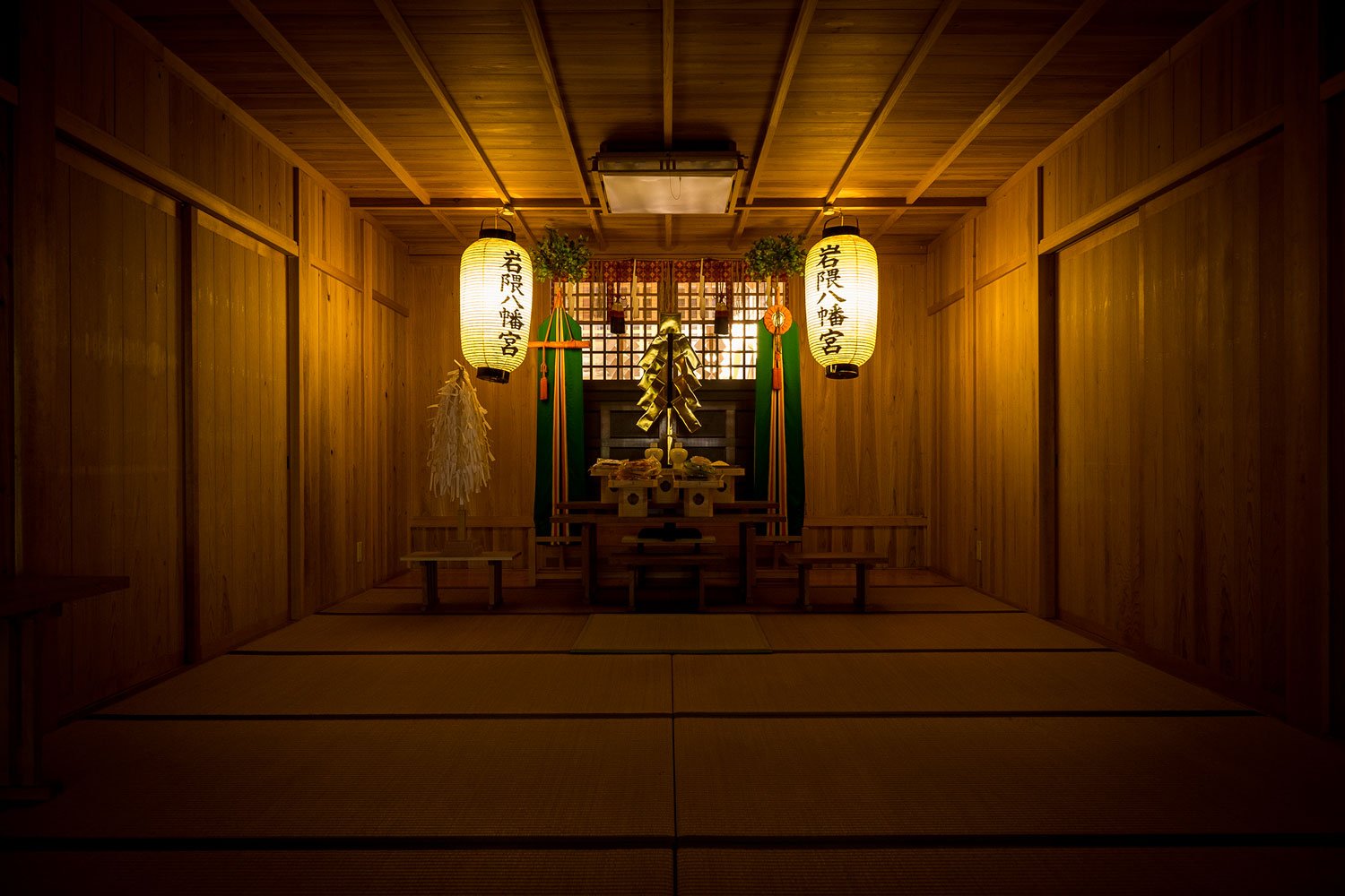 Temple room. Японский храм изнутри. Китайский храм внутри. Храм в Японии внутри. Интерьер японского храма.