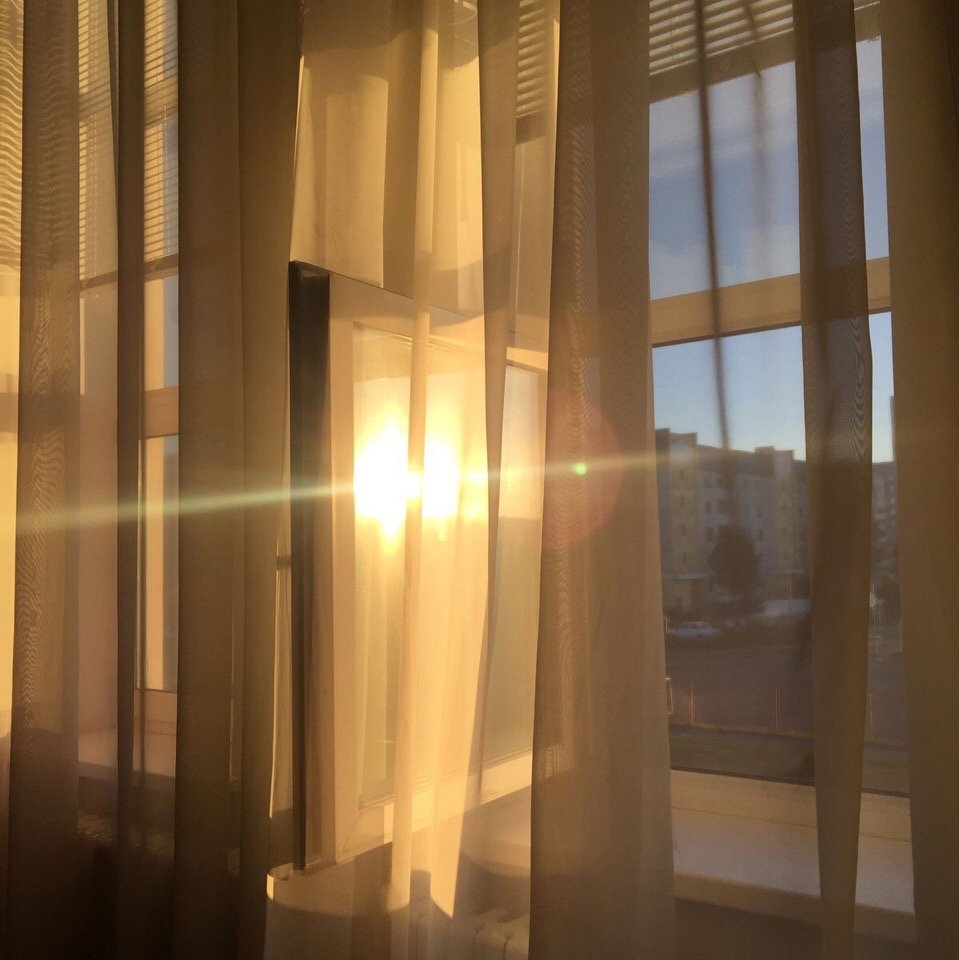 солнечное окно фото