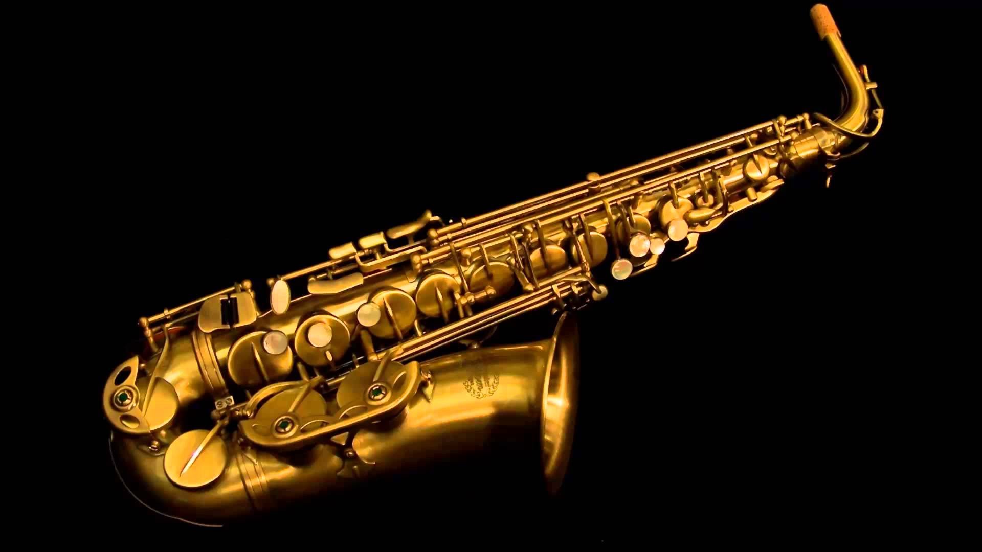 Saxophone jahaziel. Саксофон. Саксофон музыкальный инструмент. Часофон. Старый саксофон.