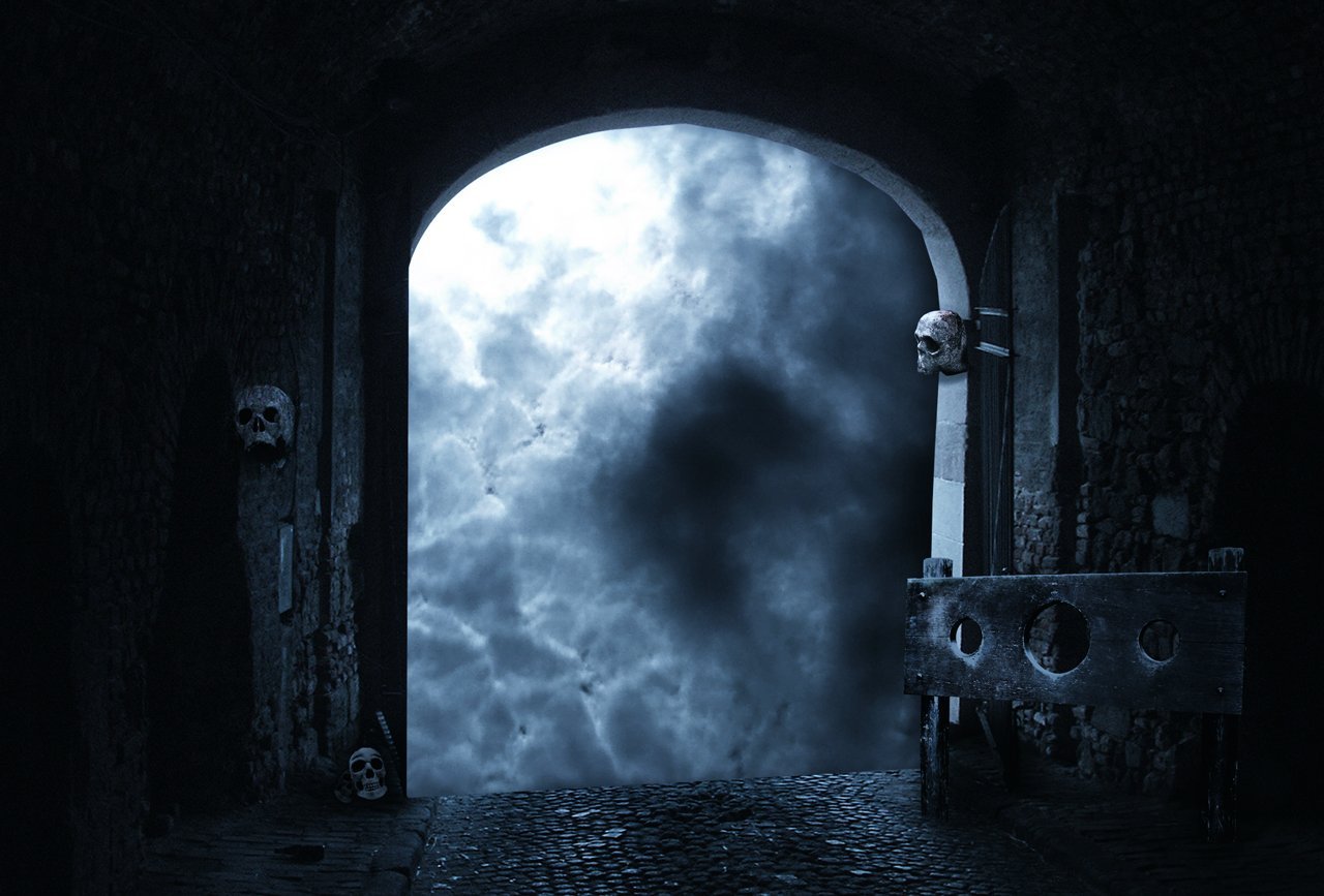 Врата бездны. Врата ада арт Данте. Готические ворота. Мрачные врата. Таинственная дверь.