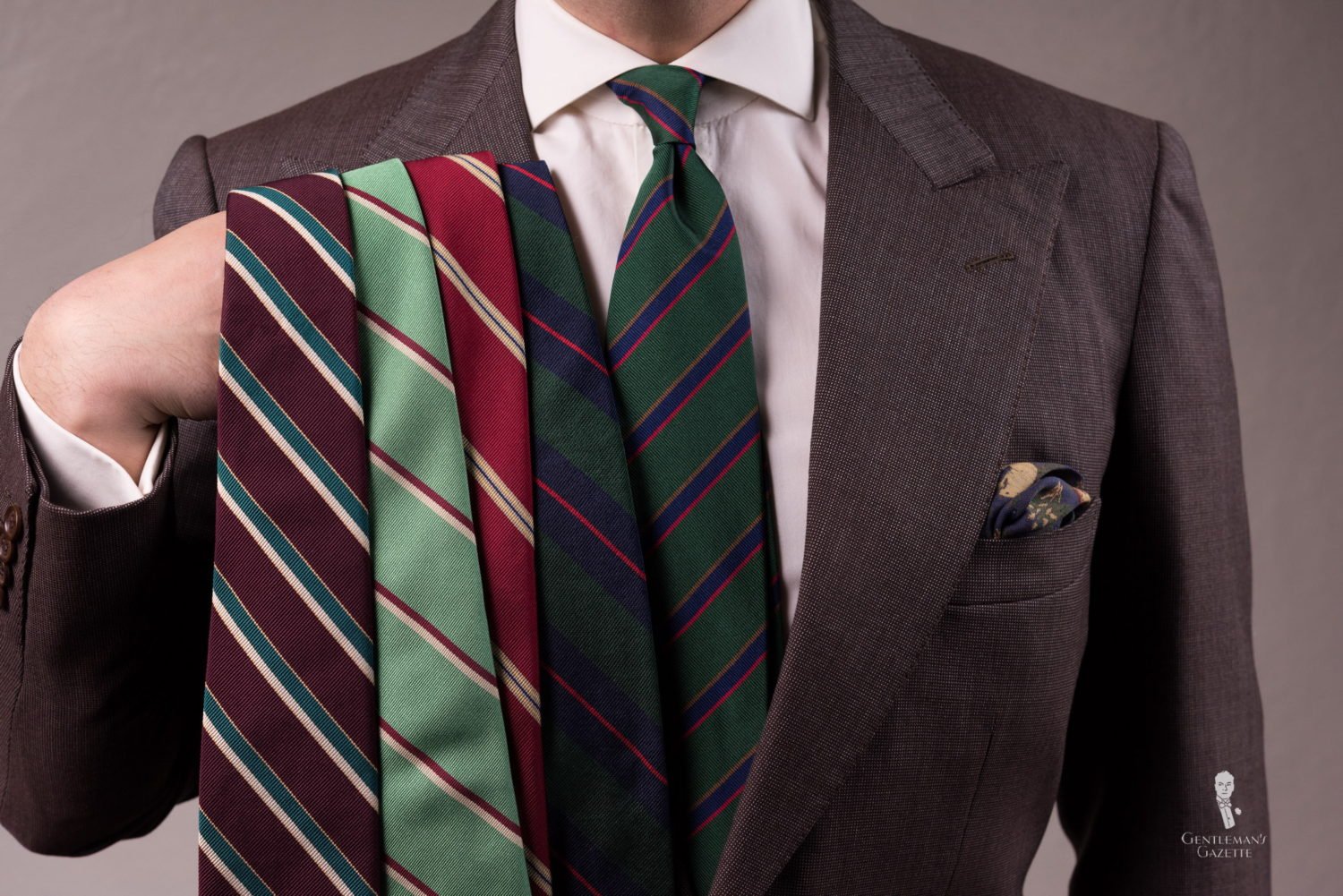 Галстуки мужские картинки. Галстук мужской. Широкий мужской галстук. Старинный галстук. Мужской строгий галстук.