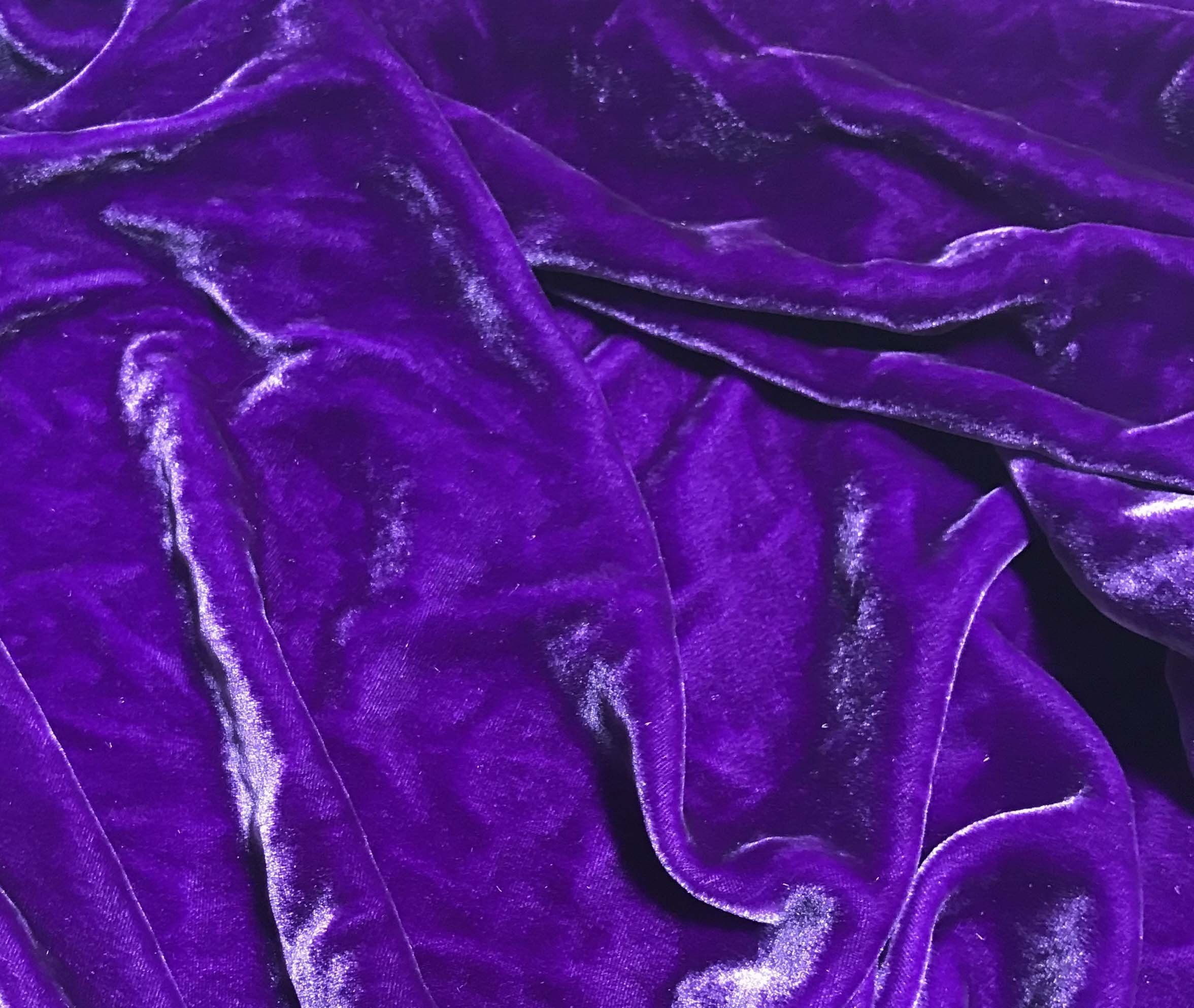 Шелк велюр. Лионский бархат. Королевский пурпур Королевский. Бархат велюр Etro. 42 - Violet velours фиолетовый бархат Givenchy.