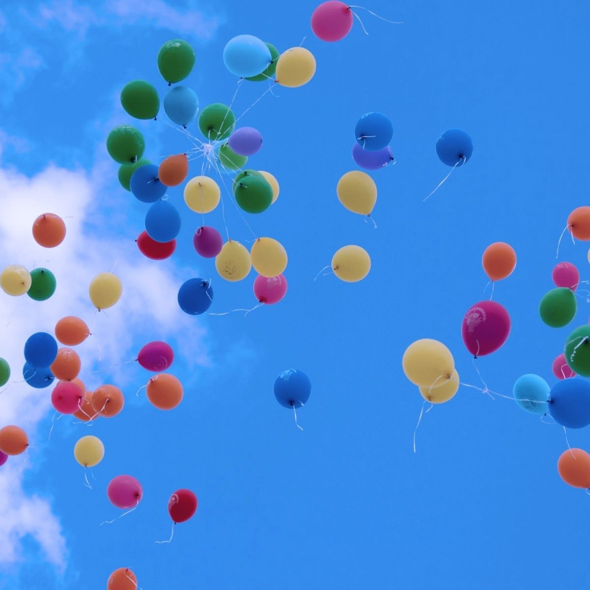 Презентация воздушные шары. Шары в небе. Воздушные шары. Воздушный шарик. Шары летят.